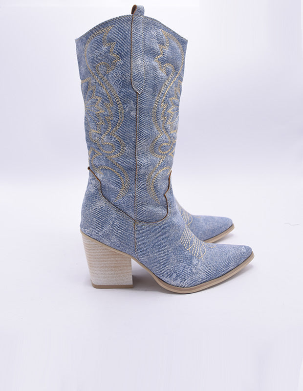 מגף גינס רקום בהיר