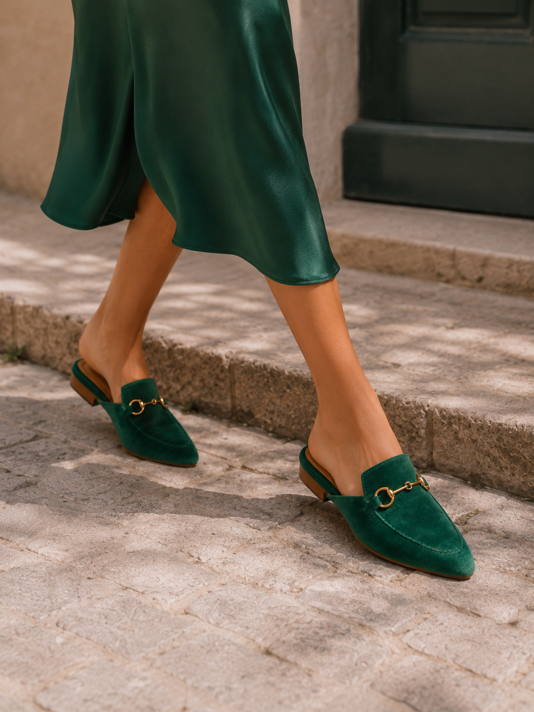 Velvet slide