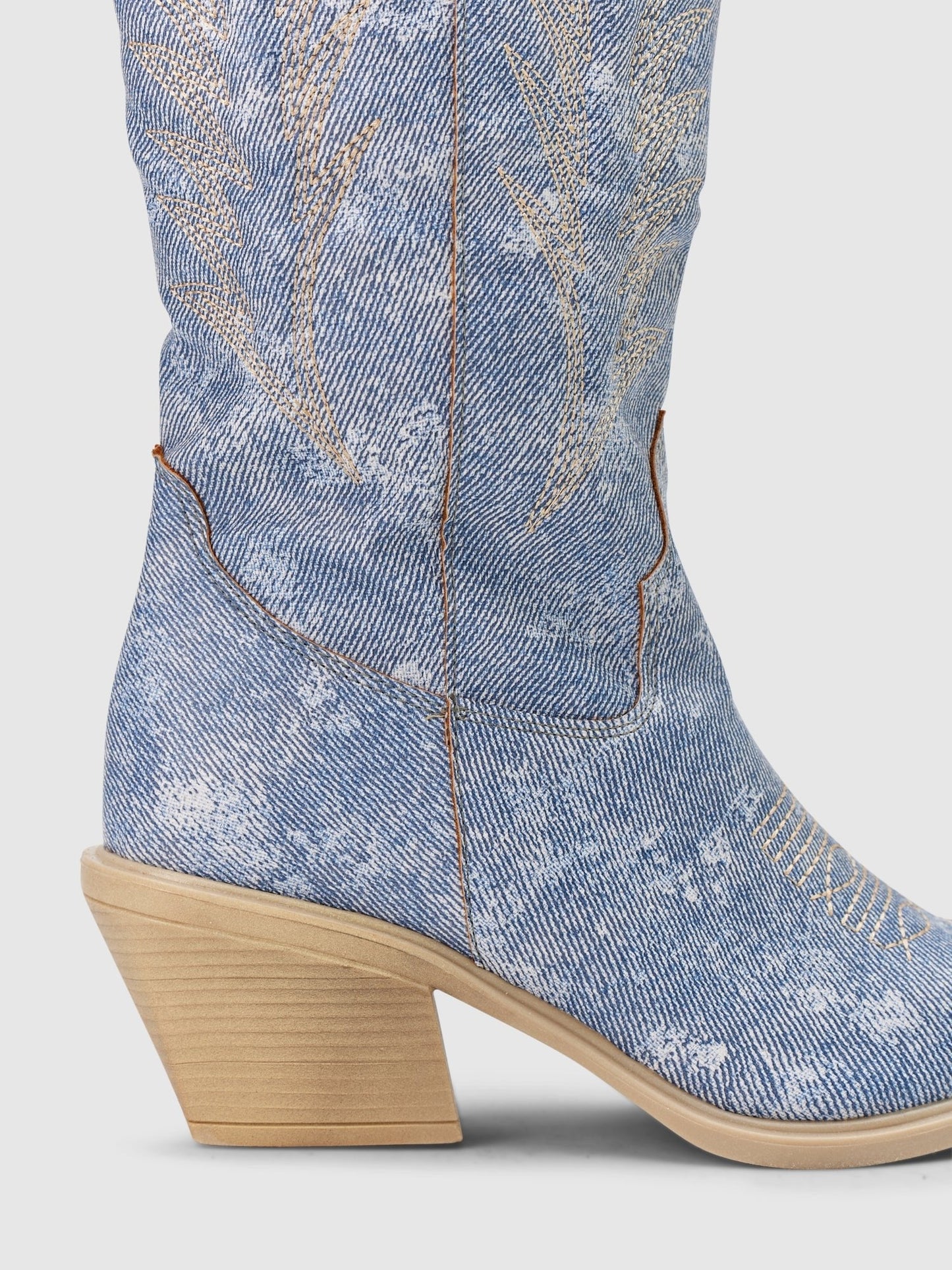 מגף גינס סניורה